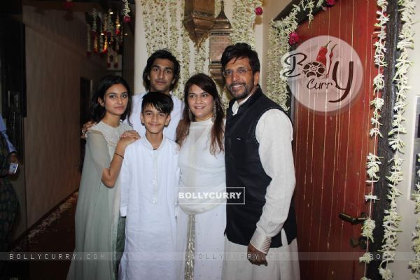 Javed Jaffery With His Family for Eid Bash!