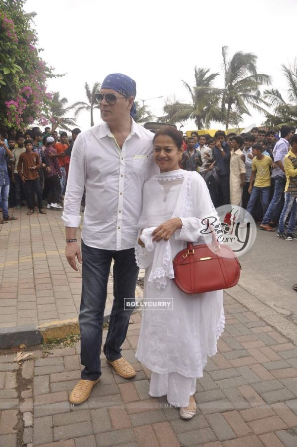 Aditya Pancholi and Zarina Wahab pose for the media at Salman Khan's Eid Celebration