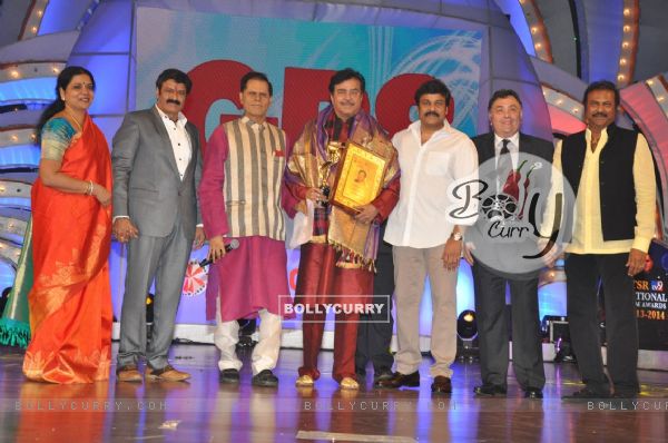 Shatrughan Sinha, Rishi Kapoor and Chiranjeevi at TSR Tv9 National Awards