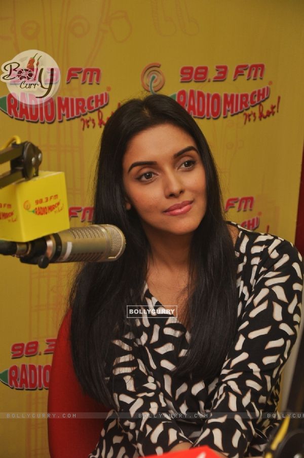 Asin on Radio Mirchi for Promotions of All is Well