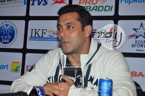 Salman at Pro Kabaddi Match