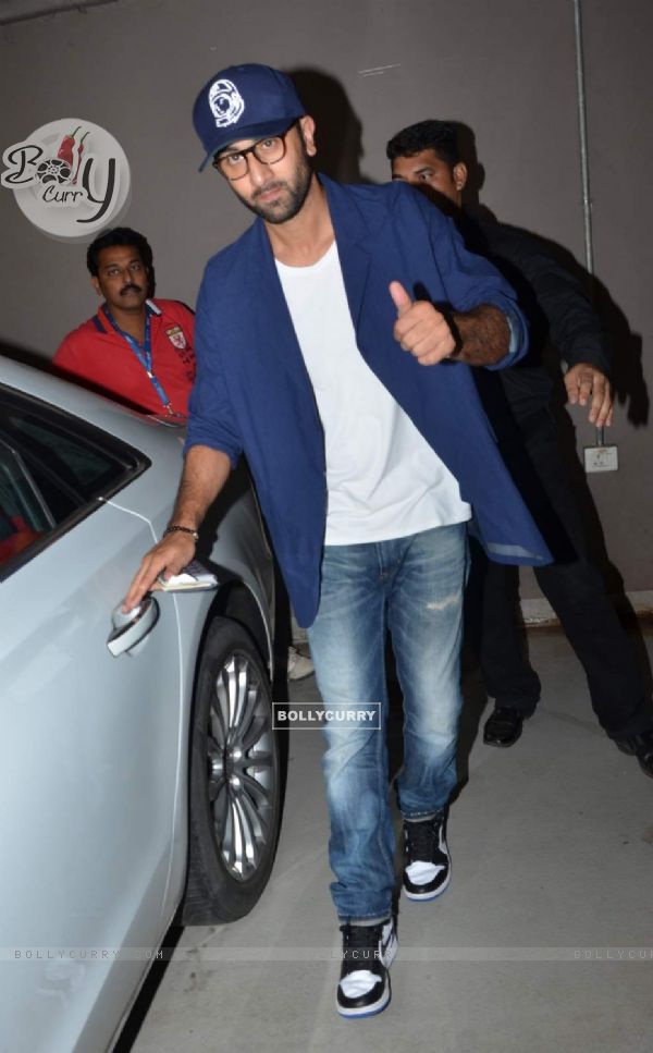Ranbir Kapoor Arrives in Mumbai