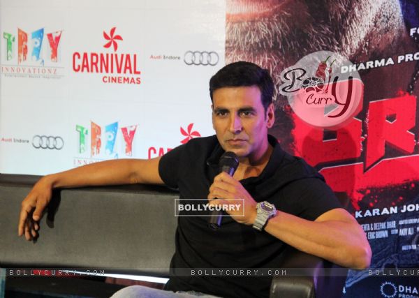 Akshay Kumar Promotes Brothers at Carnival Cinemas,Indore