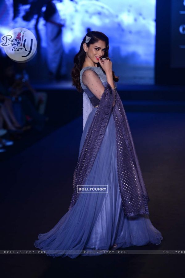 The Pretty Aditi Rao Hydari at India Couture Week - Day 3 & 4