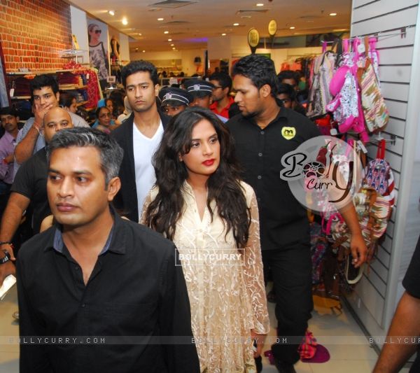 Team Masaan Visits Max Store in Pune (373211)