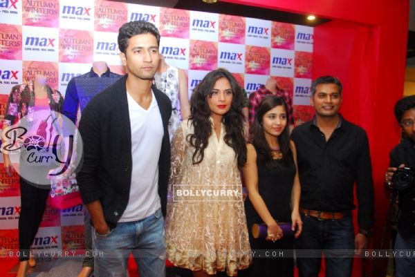 Team Masaan Visits Max Store in Pune