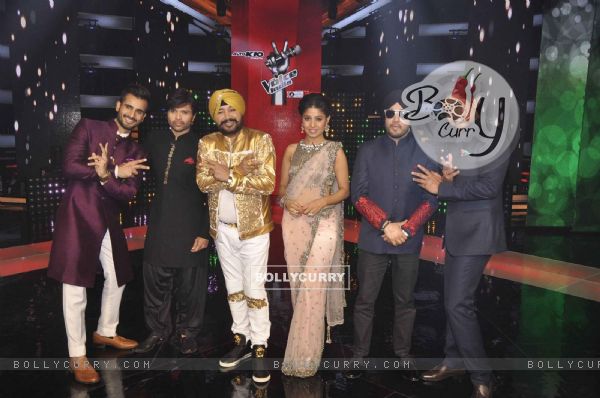 The Judges and Host of The Voice India Pose with Daler Mehndi
