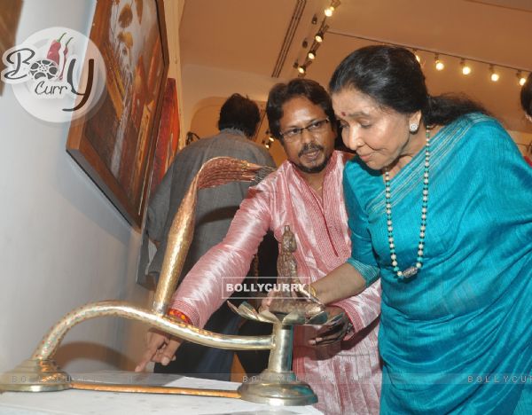Asha Bhosle Inaugurated Paramesh Paul's Glory of the Ganges