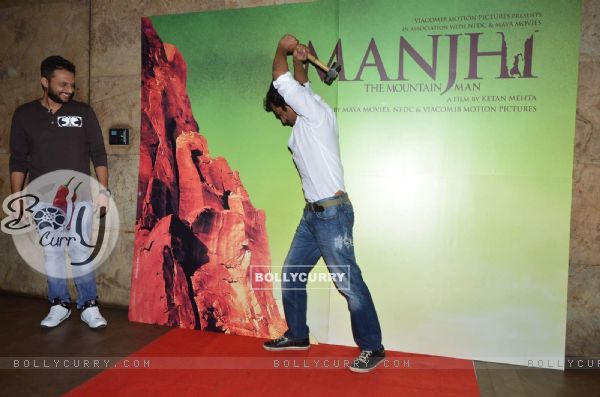 Screening of Manjhi - The Mountain Man (375088)