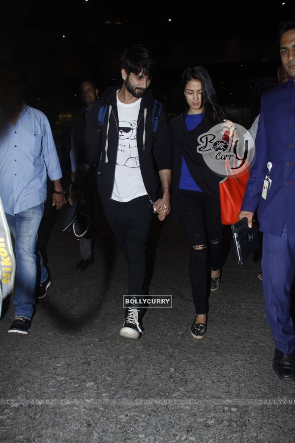 Shahid - Mira Returns From Their Honeymoon