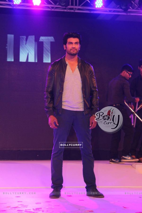 Sharad Kelkar at Launch of & TV's New Shows 'Deal Or No Deal' and 'Agent Raghav - Crime Branch'