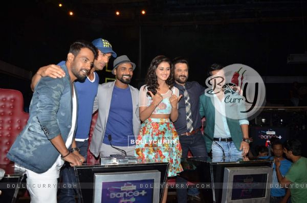 Anil Kapoor and John Abraham for Promotions of Welcome Back on Dance Plus