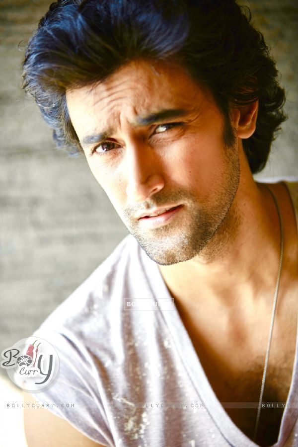 Kunal Kapoor Visits Nepal for a Social Cause