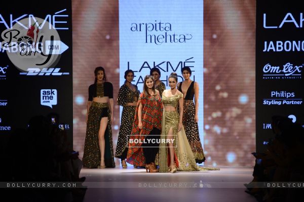 Malaika Arora Khan at Lakme Fashion Week Day 5