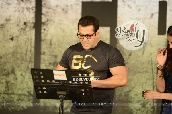 Salman Khan at Music Launch of 'Hero' (377294)
