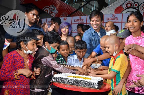 Vivek Oberoi Celebrates His Birthday at CPAA Event