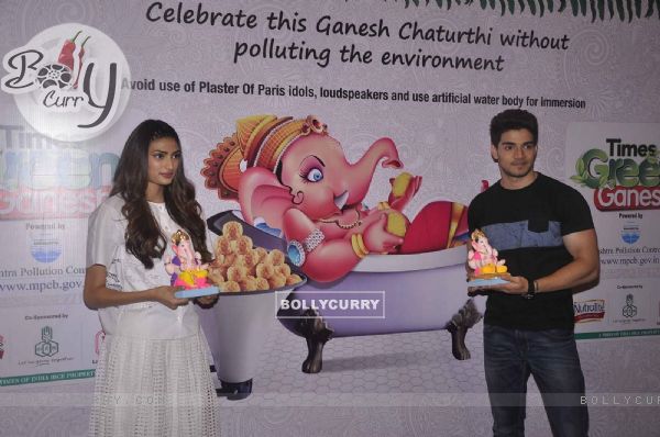 Sooraj Pancholi and Athiya shetty Distributes Ganesh Idols at Green Ganesh Pandal
