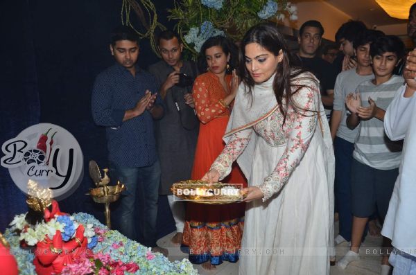 Alvira Agnihotri Does Ganpati Pooja at Salman's Residence