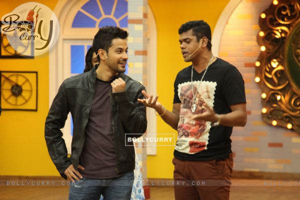 Kunal Khemu for Promotions of Bhaag Johnny on Comedy Classes With Siddharth Jadhav (378885)