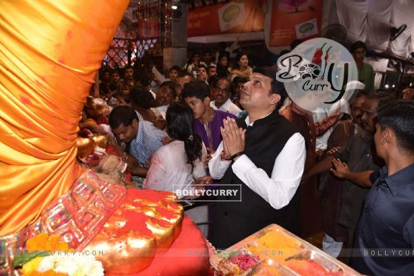 Hon'ble Chief Minister Devendra Fadnavis Visits Lalbaugcha Raja