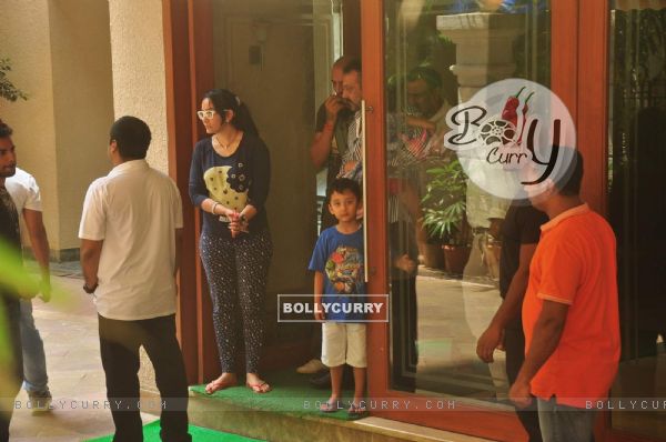 Sanjay Dutt Leaves for Jail Term