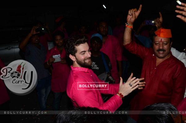 Neil Nitin Mukesh was snapped dancing at Ganpati Visarjan