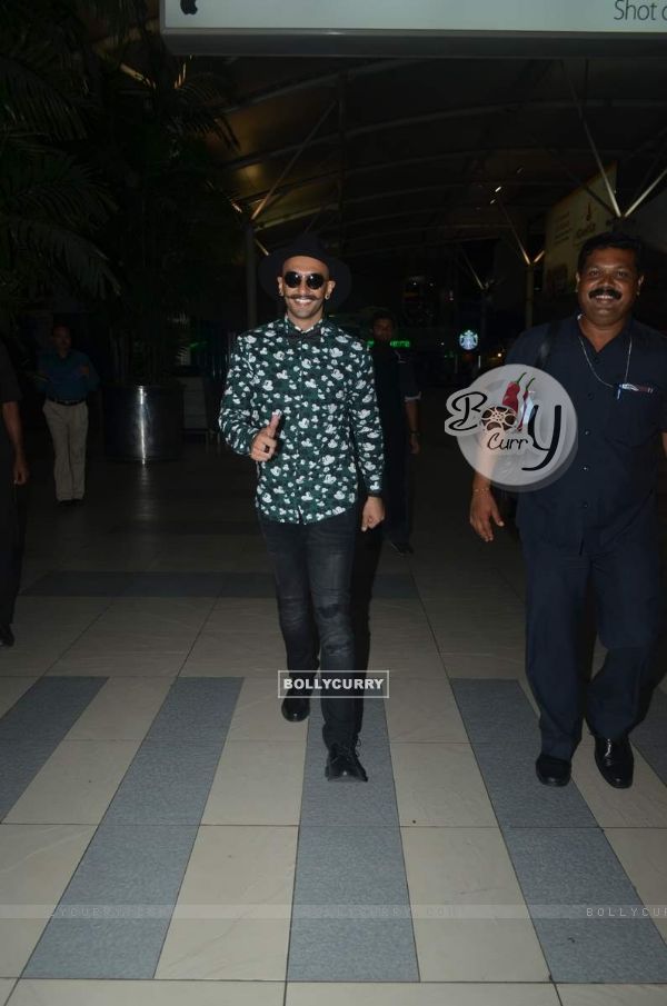 Ranveer Singh snapped at Airport