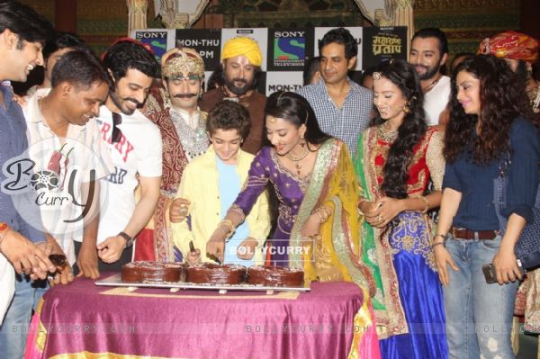 Cast of Bharat Ka Veer Putra Maharana Pratap Celebrates Completion of 500 Episodes