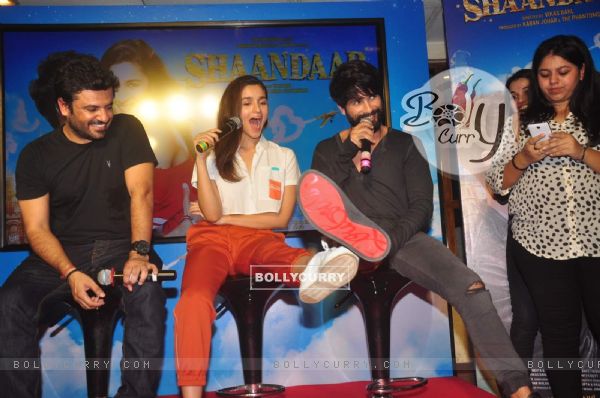 Shahid - Alia Shoe Fight During Song Launch of Shaandaar