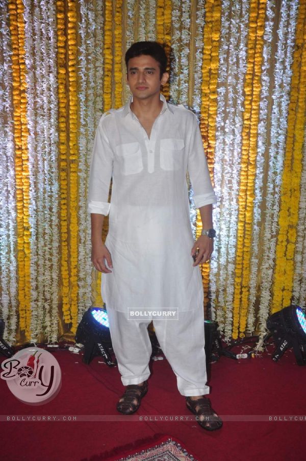 Romit Raj at 'Mata Ki Chowki' Hosted By Ronit Roy on His Birthday