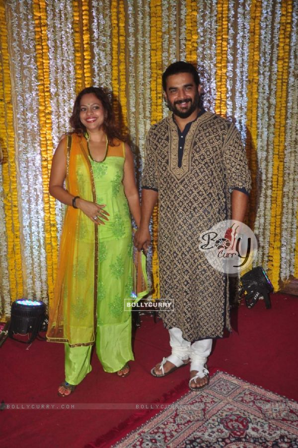 R. Madhavan With Wife at 'Mata Ki Chowki' Hosted By Ronit Roy on His Birthday