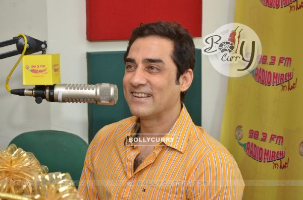 Faisal Khan for Promotes 'Chinar Daastaan - E - Ishq' at Radio Mirchi