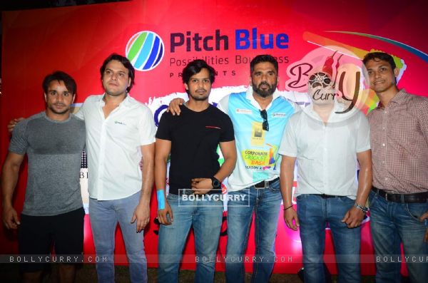 Suniel Shetty's Mumbai Heroes at Pitch Blue Corporate Match