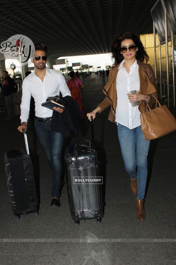 Upen Patel and Karishma Tanna Snapped at Airport