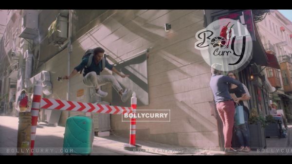 Varun Dhawan in Sky Bags Commercial