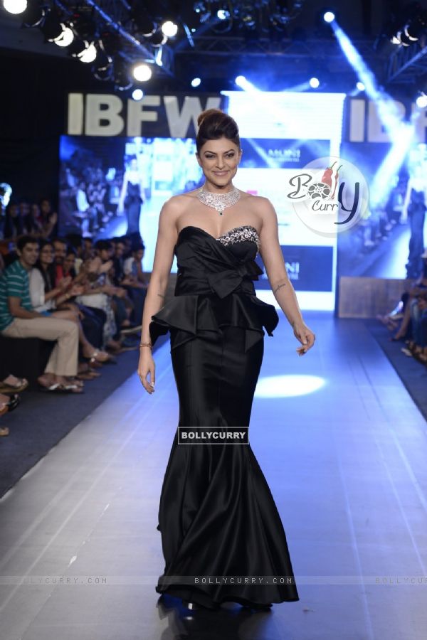 Sushmita Sen Walks the Ramp at India Beach Fashion Week Day 3