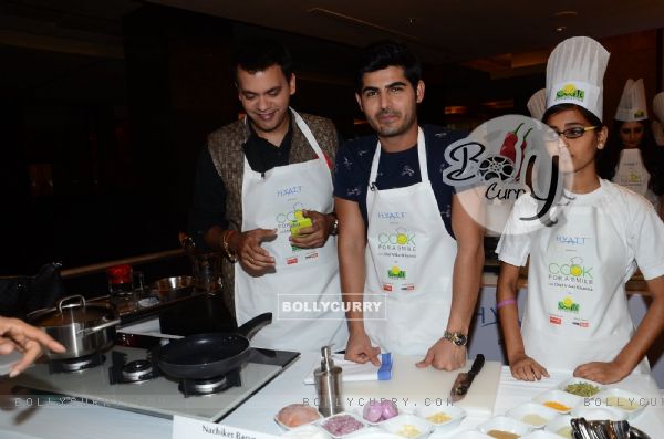 Omkar Kapoor at Cook Off Event for Smile Foundation