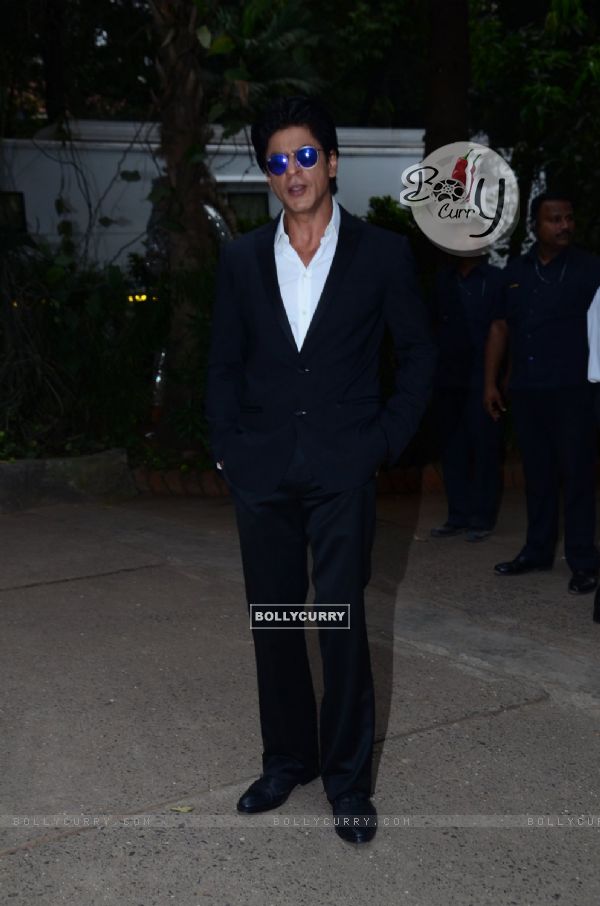 Shah Rukh Khan Snapped at Mehboob