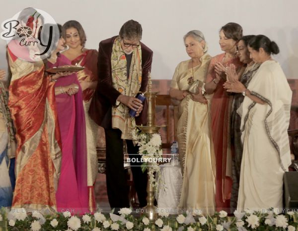 Bollywood Celebs at Opening Ceremony of Kolkata International Film Festival 2015