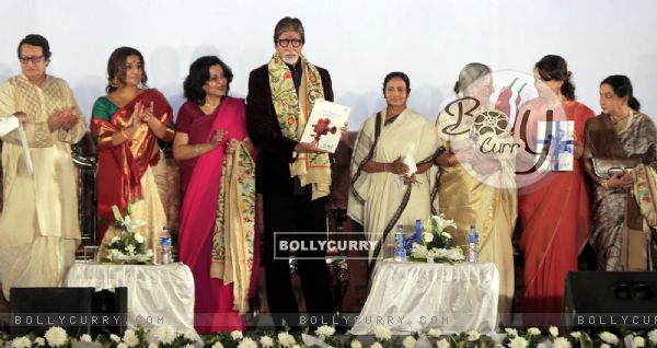 Celebs at Opening Ceremony of Kolkata International Film Festival 2015