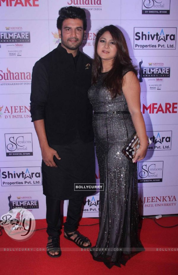 Sharad Kelkar and Keerti Gaekwad Kelkar at Filmfare Awards - Marathi 2015