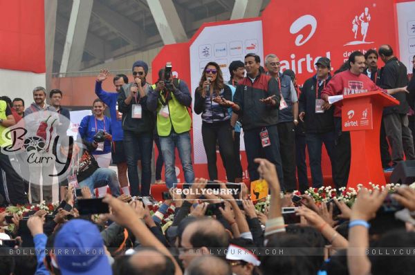 Bipasha Basu at Airtel Delhi Half Marathon