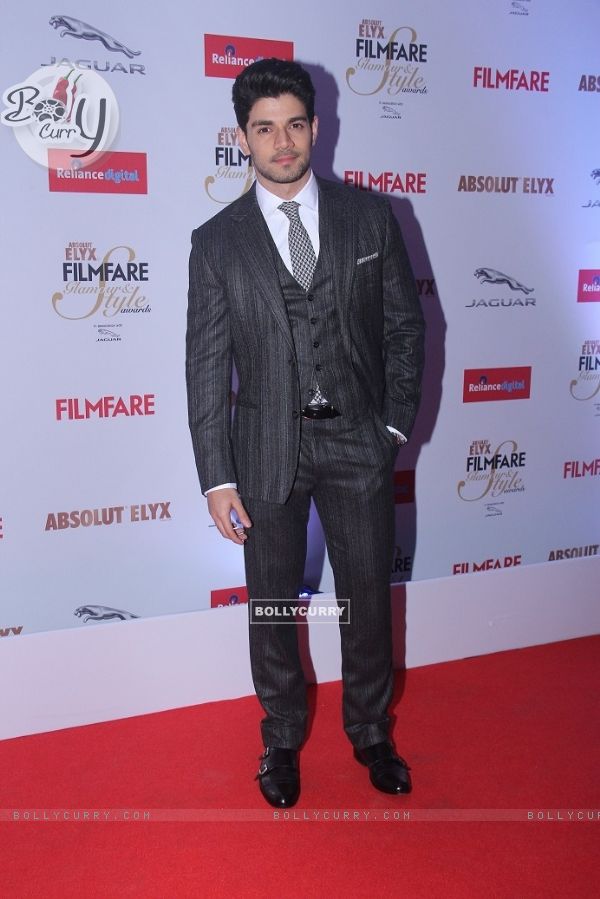Sooraj Pancholi at Filmfare Glamour and Style Awards