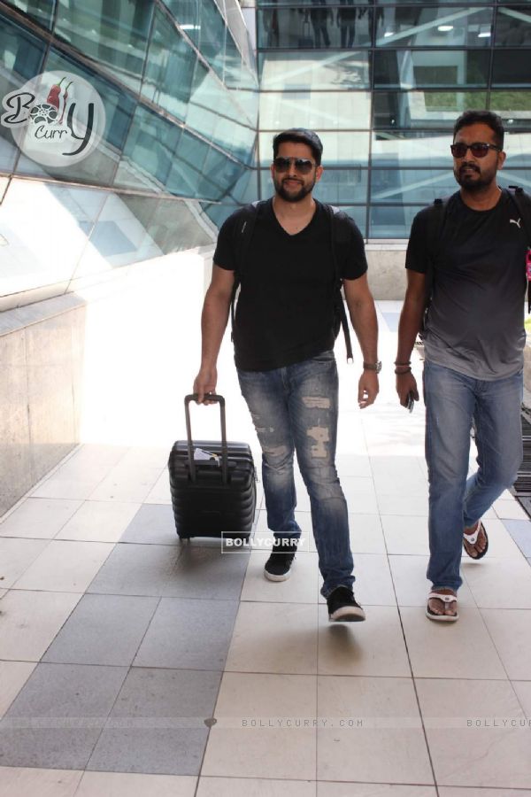 Aftab Shivdasani Snapped at Airport