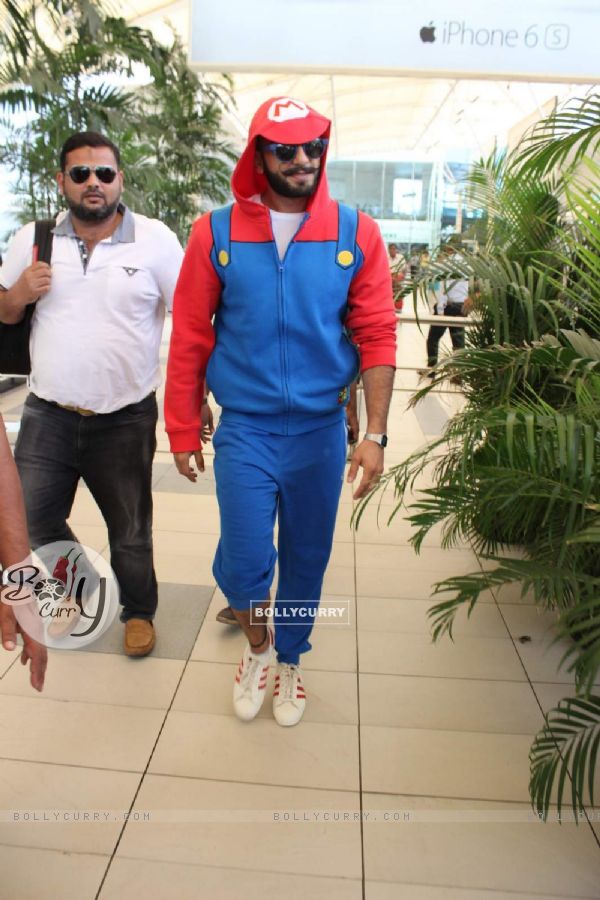 Ranveer Singh Snapped at Airport