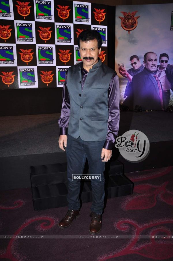 Dinesh Phadnis at CID Bash