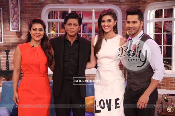 Cast of Dilwale for Promotions on 'Comedy Nights with Kapil' (387285)