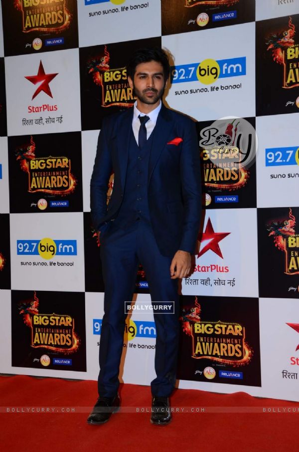Kartik Aaryan at Big Star Entertainment Awards