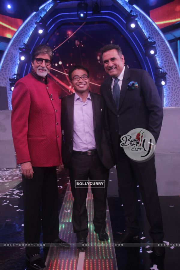 Boman Irani brings on some sunshine for Big B's show 'Aaj Ki Raat Hai Zindagi'