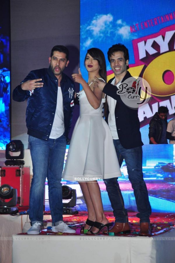 Tusshar, Aftab and Gauahar Khan Poses for Media at Song Launch of 'Kya Kool Hain Hum3' (388476)